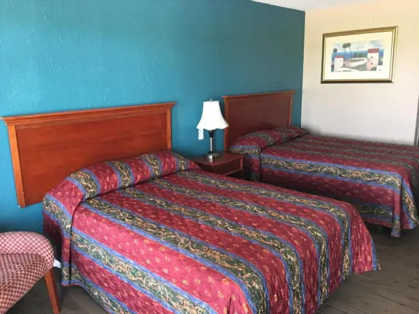 Chaparral Motel 9